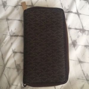 Michael Kors wallet